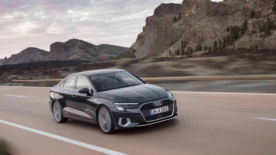  Audi A3 Sedan 35 TFSI 2020 года  (WW) (фото 3 из 50)